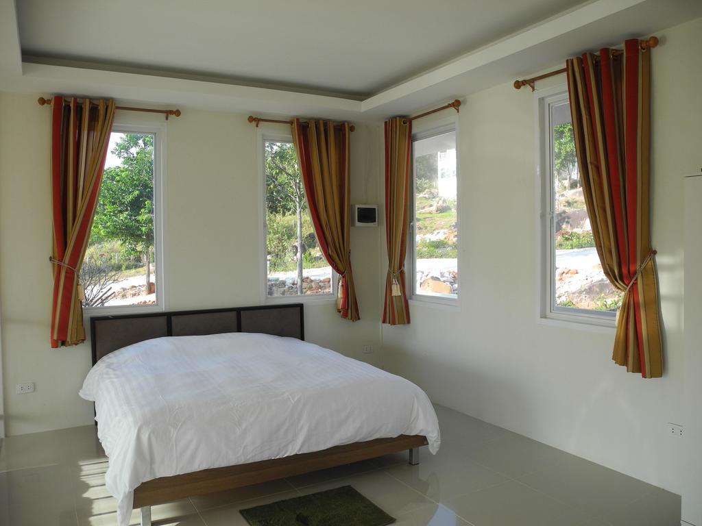 Wind Hills Hotel Nakhonratchasima Værelse billede
